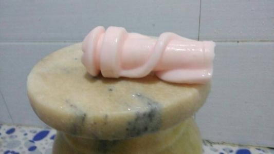 TPE和硅膠做飛機(jī)杯誰(shuí)更好？